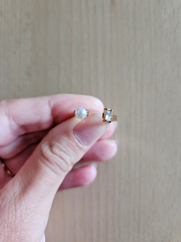 Bague avec perles blanche en acier doré inoxydable neuve - photo numéro 3