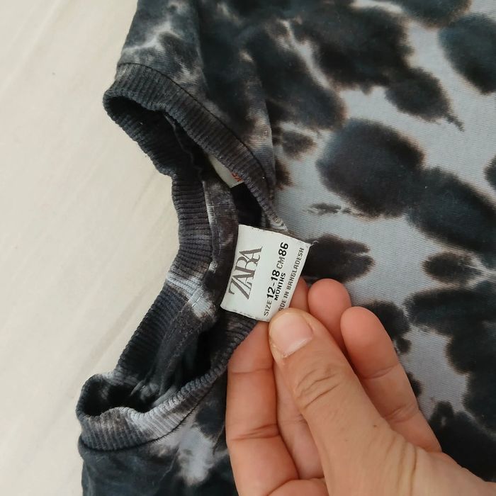 T shirt zara 12/18m - photo numéro 2