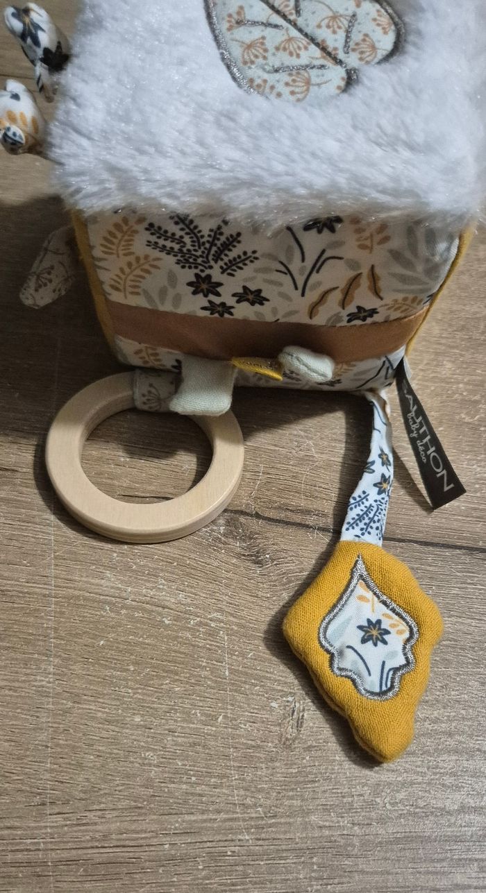 Cube d'activités tissus Promenons-nous - photo numéro 7