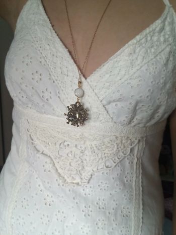 Collier sautoir virus et pierres de lune naturelle sertie