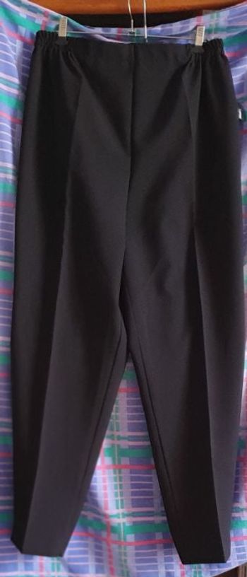 Pantalon taille 5 (46)