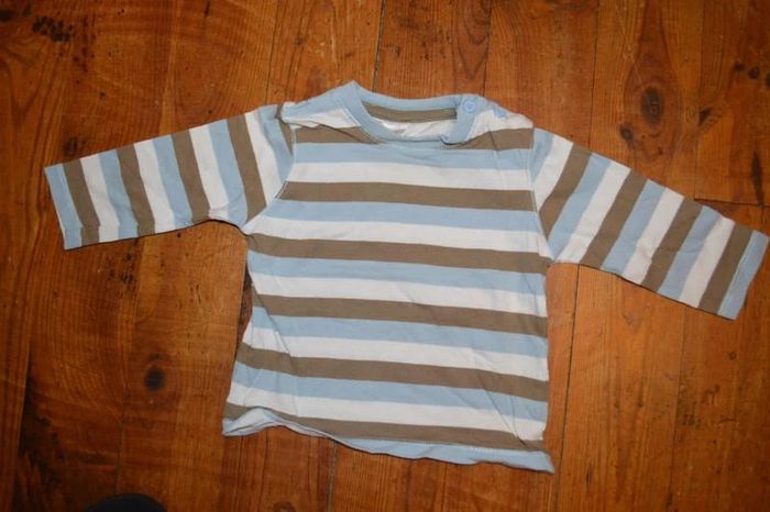Tee shirt manches longues C&A 12 mois - 1 an rayé marron blanc bleu