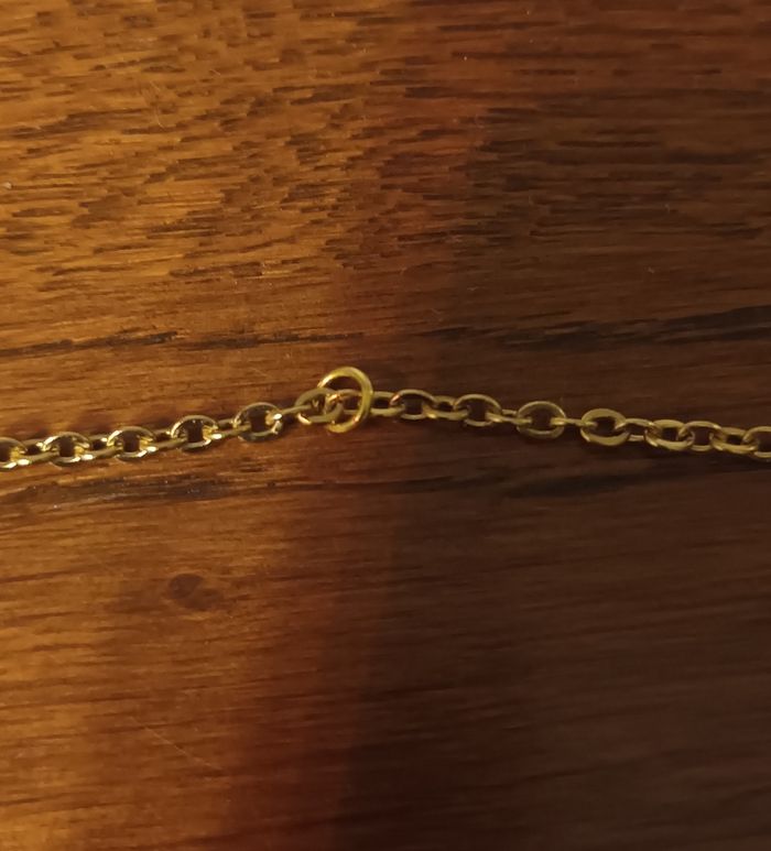 Colier perles blafard main - photo numéro 6