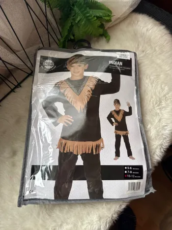 Costume Indien - Taille 10-12ans - NEUF