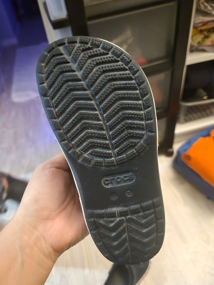 Crocs comme neuf - photo numéro 2