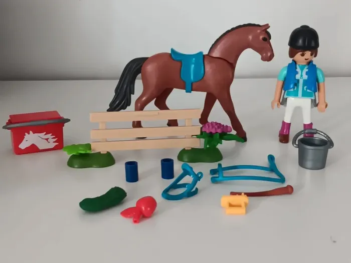 Playmobil
6947 Playmobil Cavaliers avec poneys et cheval - photo numéro 8