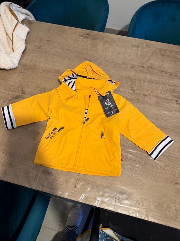 Manteau imperméable