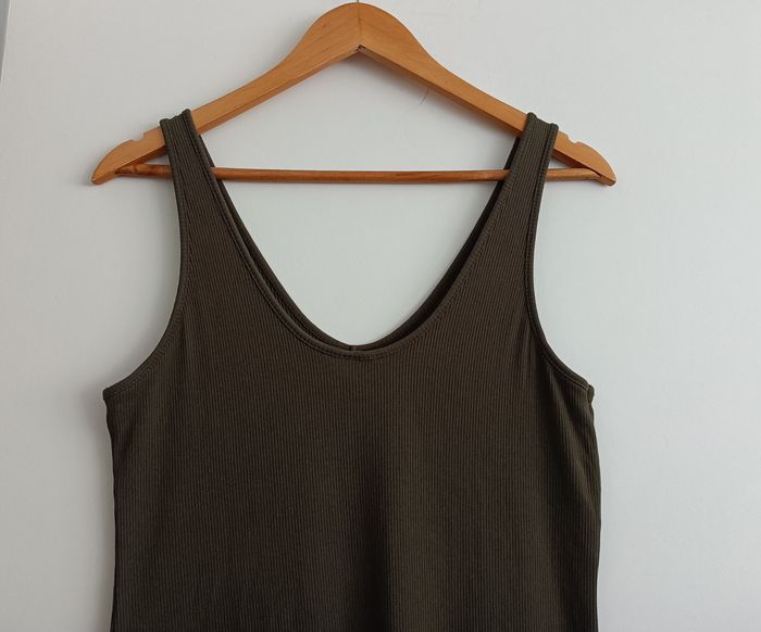 Robe débardeur vert kaki. H&M. Taille L - photo numéro 3