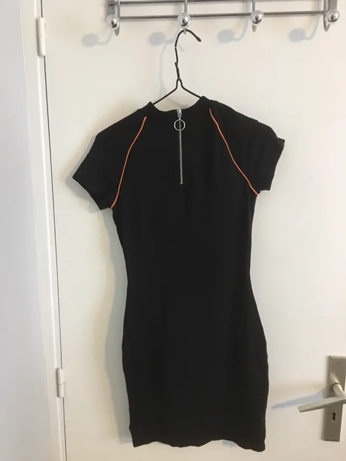 Robe noire