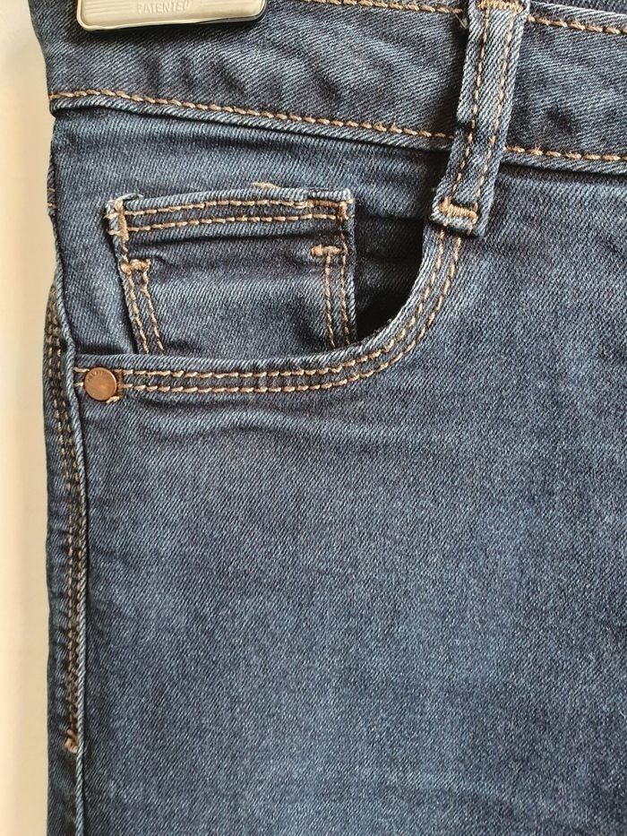 Jeans fille 12 ans (32) - photo numéro 4