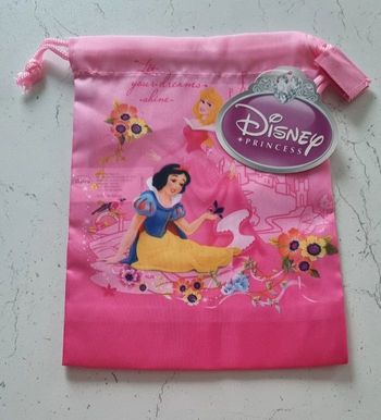 Pochette rose Blanche Neige