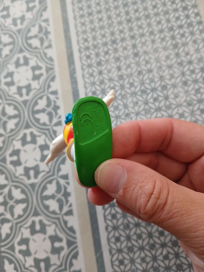 Flunchy en surff figurine - photo numéro 3