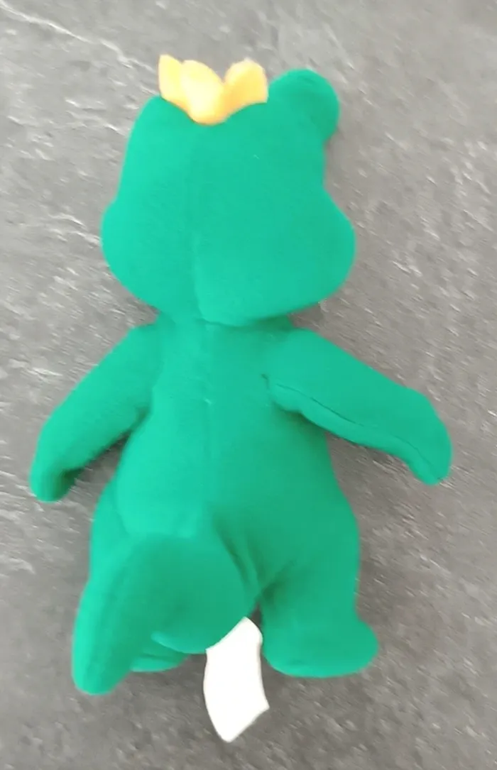 Peluche crocodile avec sa couronne - photo numéro 3