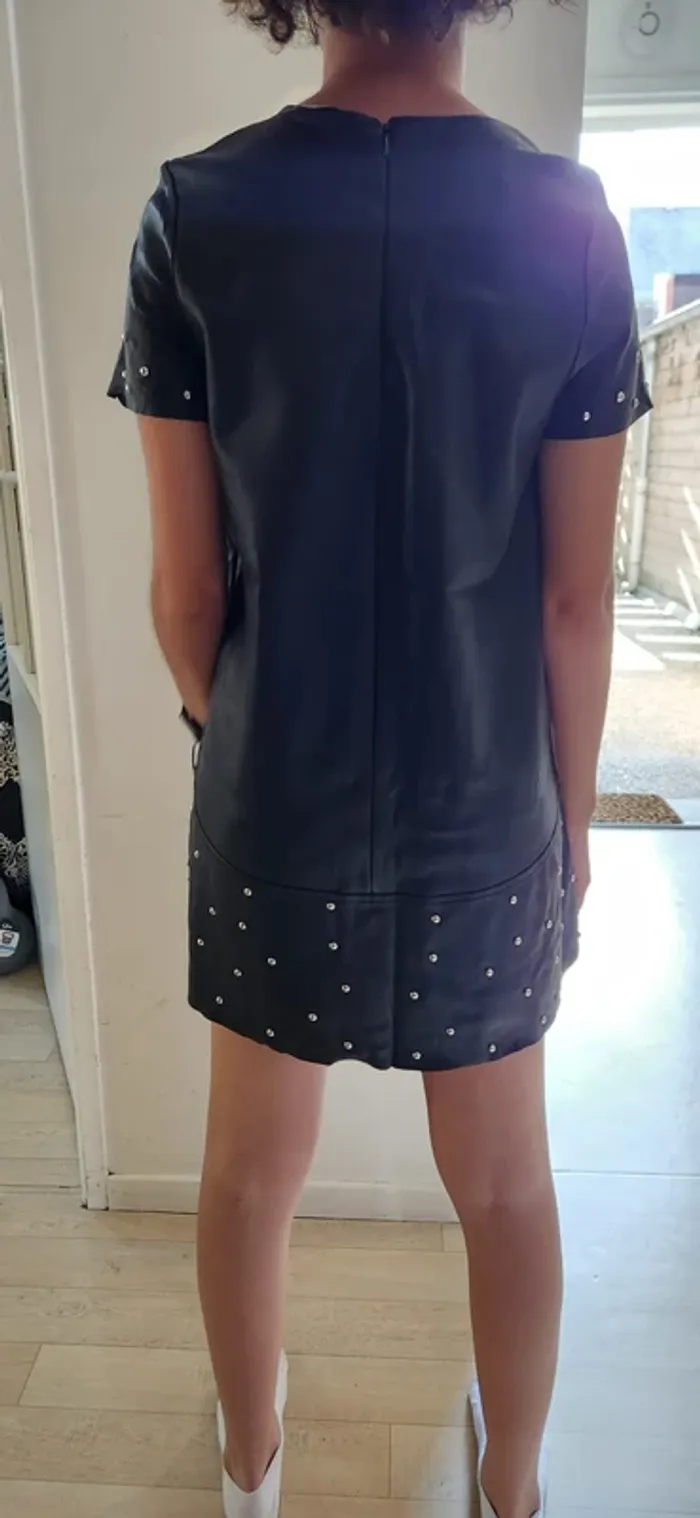Robe effet cuir cloutée – Zara Knit – Taille M - photo numéro 2