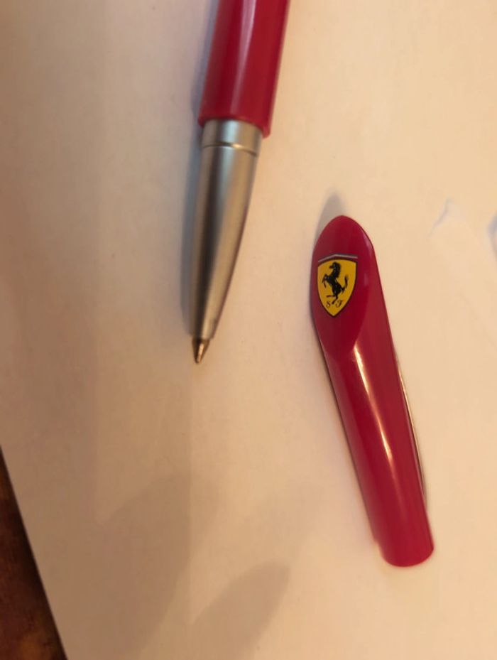 Stylo Ferrari - photo numéro 4