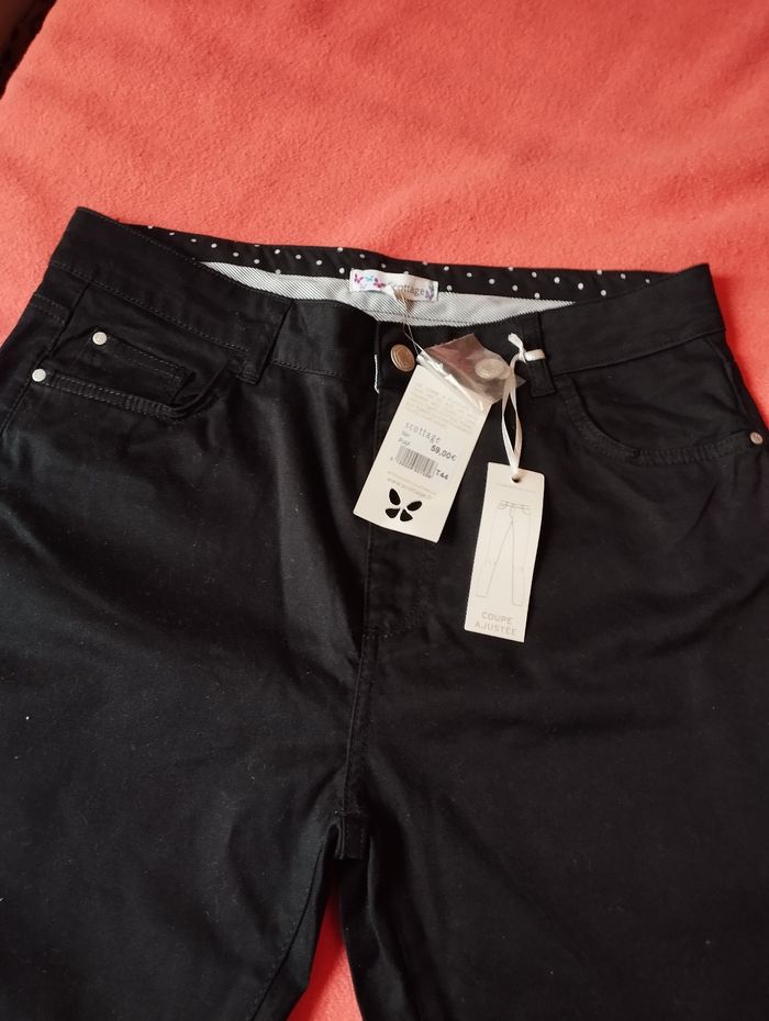 Pantalons jamais porté