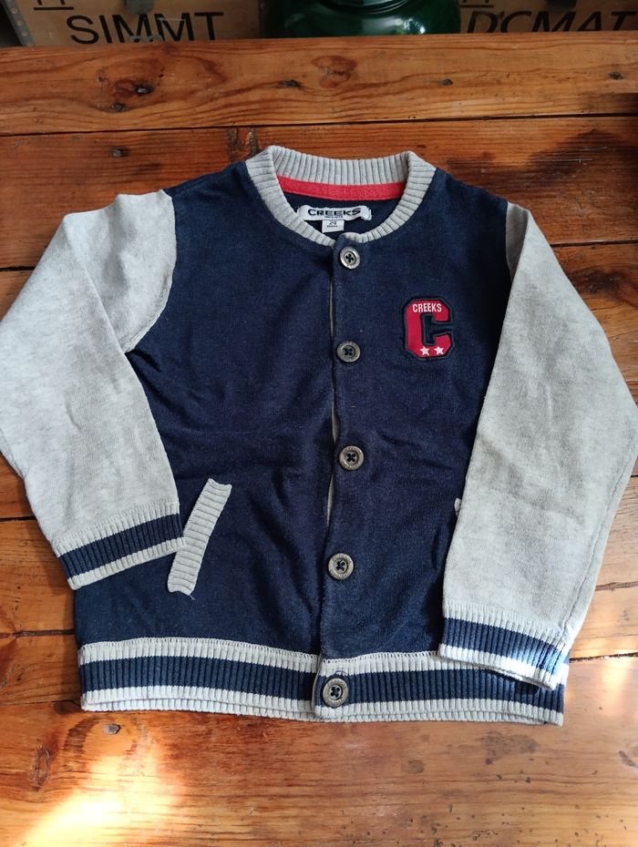 1 gilet, 2 joggings - photo numéro 4
