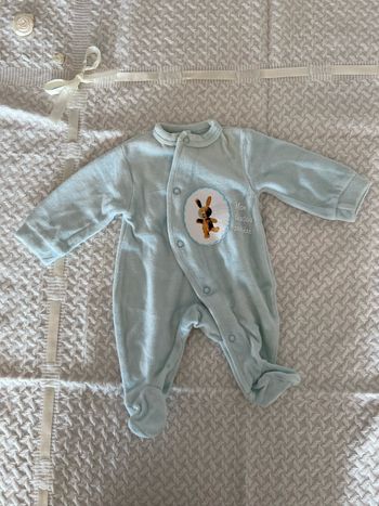 Combinaison bleu clair in extenso