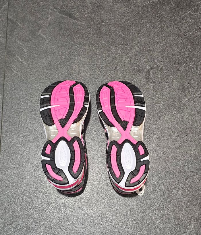 Asics 1130 rose et métallique - photo numéro 7