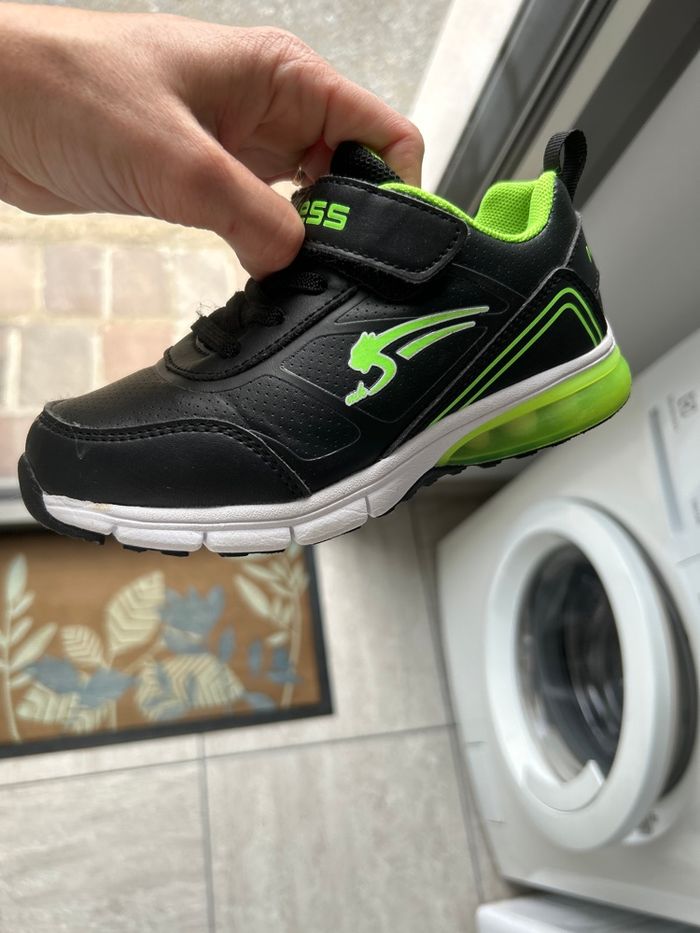 Basket Airness taille 30 - photo numéro 3