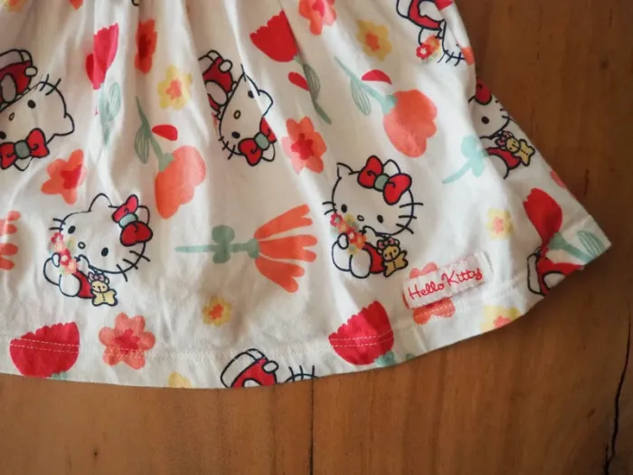Robe Hello kitty - photo numéro 3