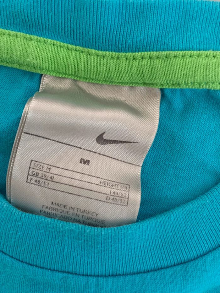 T shirt Nike taille  M - photo numéro 2