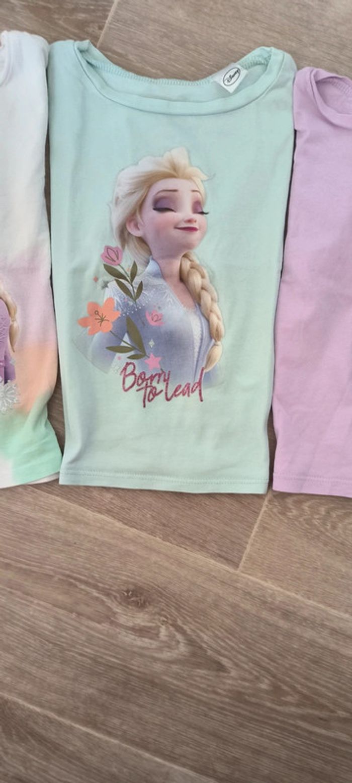 3 T-shirts reine des neiges parfait état - photo numéro 10