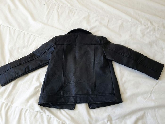 Veste rock en simili cuir noir fille taille 6 ans - photo numéro 3