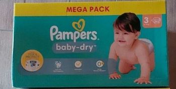 Couches pampers baby dry taille 3