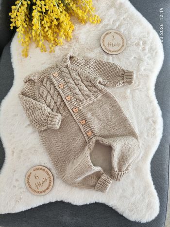 Ensemble bébé fait main en mérinos – combinaison, bonnet et chaussons