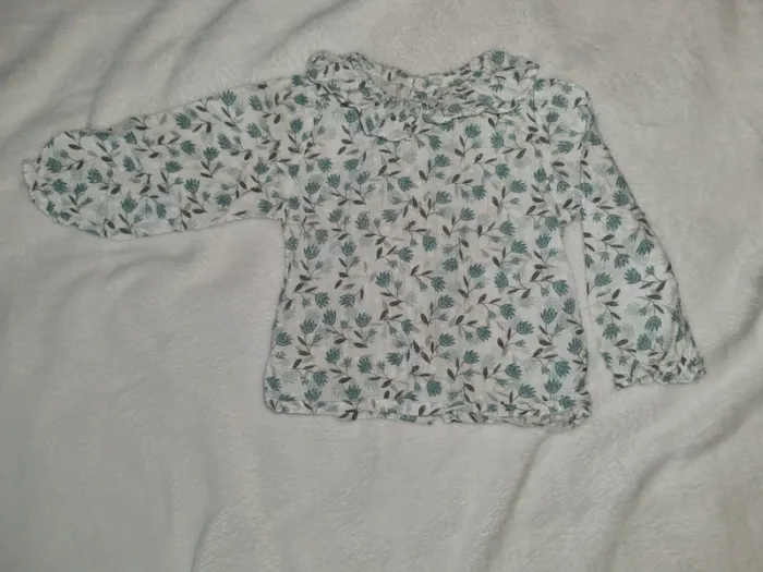 Blouse manches longues taille 9-12 mois