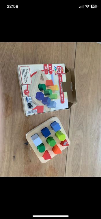 Jouets d’apprentissage en bois