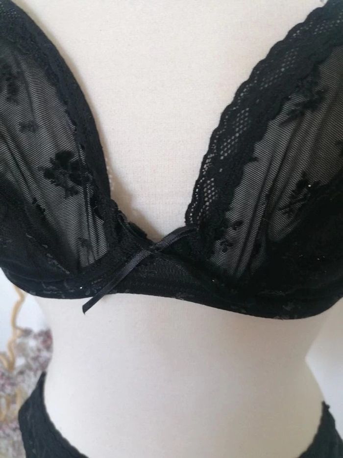 🖤 Soutien gorge résille Etam 🖤 - photo numéro 2