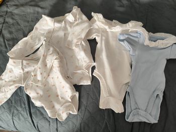 Lot bodies 0 mois 