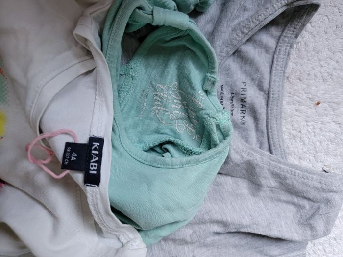 Lot de 7 tee-shirts été fille 4 ans - photo numéro 4