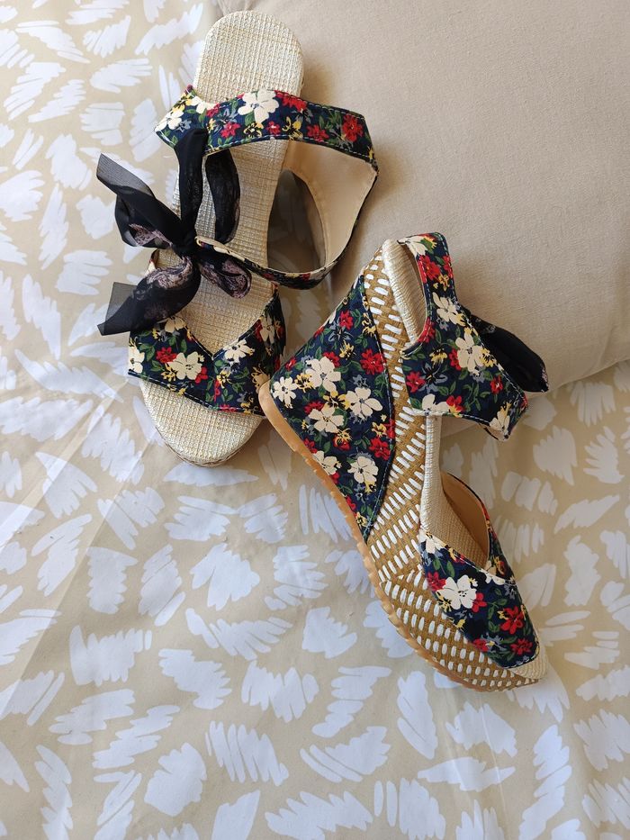 Chaussures compensées - photo numéro 2