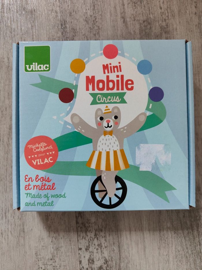 Neuf - mini mobile circus