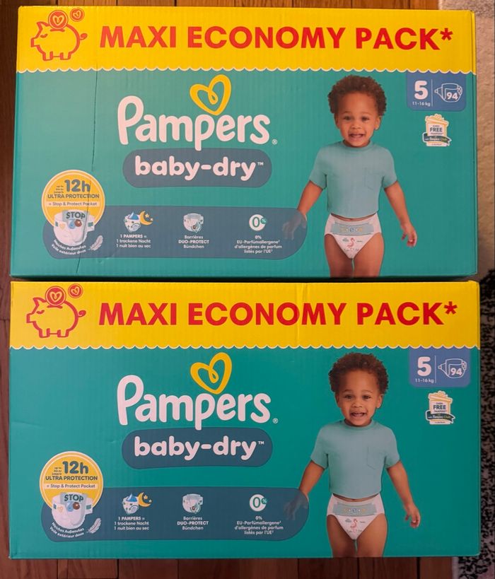 2 cartons de couches Pampers taille 5
