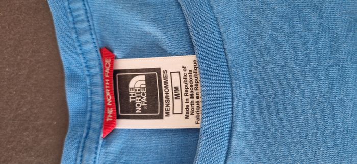 T-shirt The North Face - Taille M - TB état - photo numéro 4