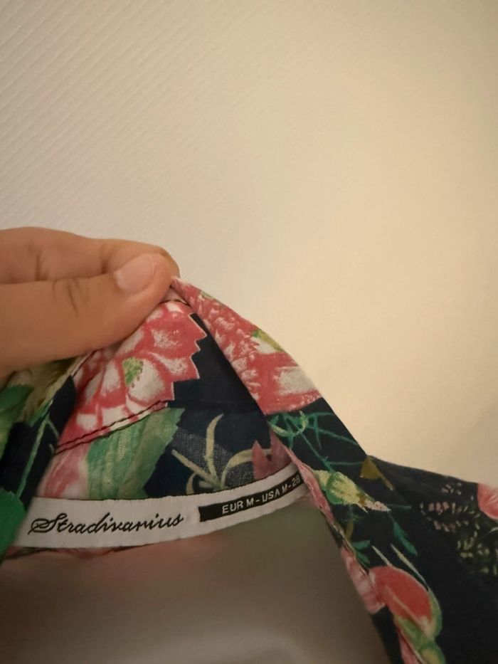 Chemisier à fleur en très bon état stradivarius taille M - photo numéro 5
