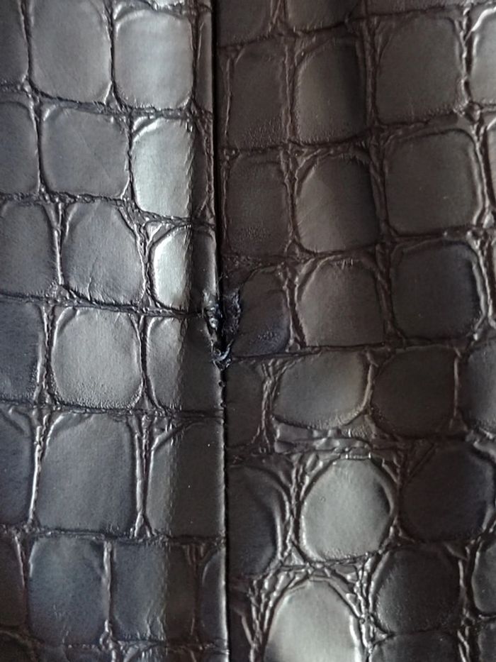 Jupe courte motif crocodile - photo numéro 3
