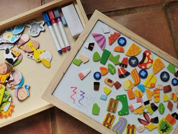 Jeu magnetique en bois ardoise