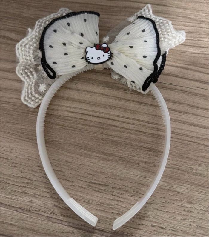 Serre tête Hello kitty