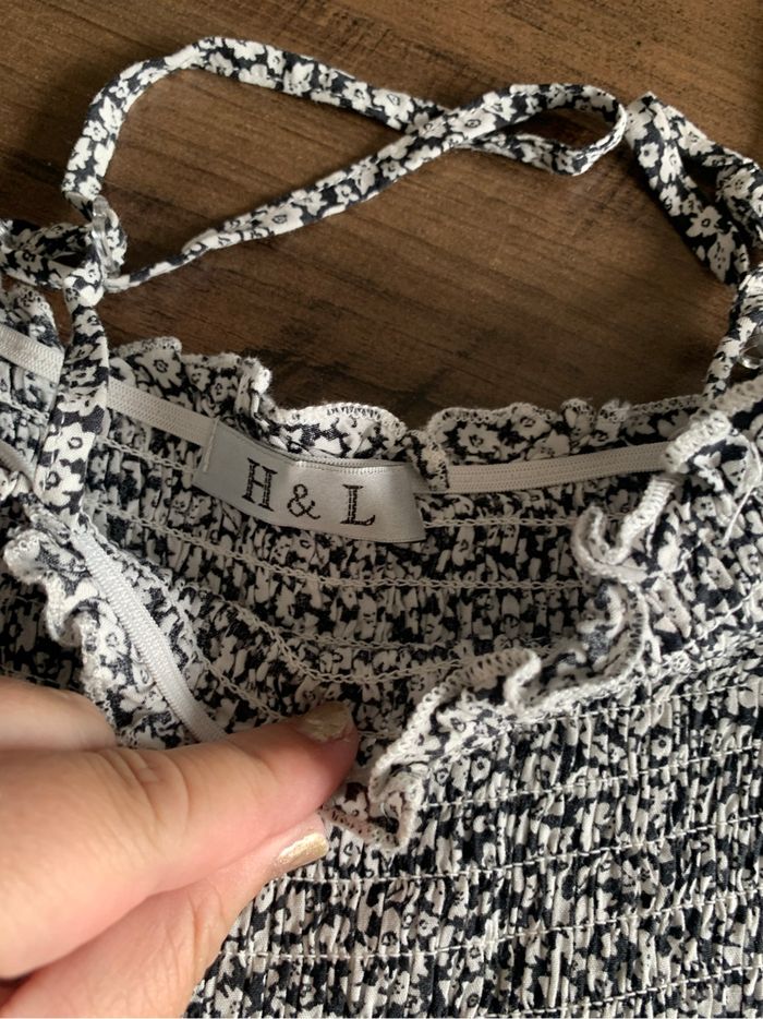 Robe fleurie - photo numéro 2