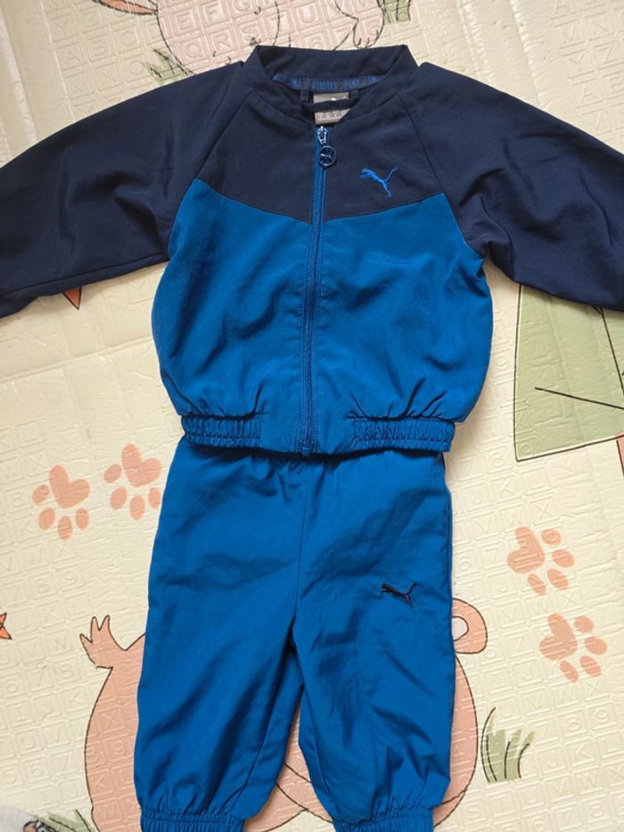 Ensemble survêtement joggings puma 9 mois neuf