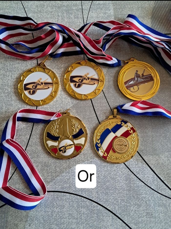 Lot médailles sportives - photo numéro 9