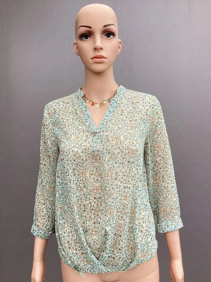 Blouse cache cache fluide à fleurs vert d’eau – Taille 36 – Très bon état