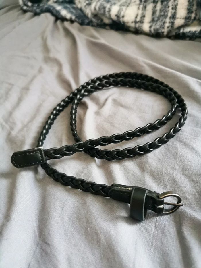 Ceinture noire tressée