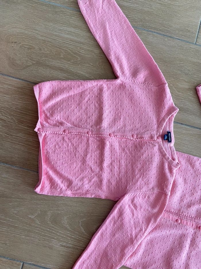 2 Gilets 24 mois - photo numéro 3