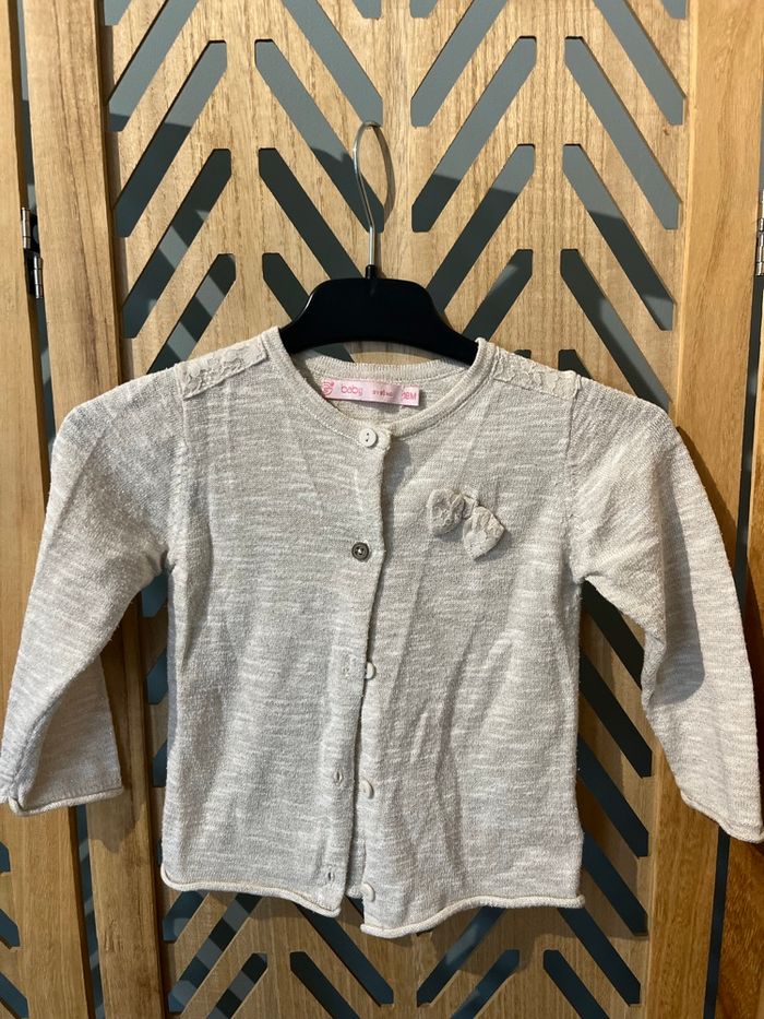 Gilet Gémo 18m - photo numéro 2